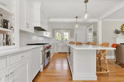 36 Stockbridge St, Cohasset, MA 02025 - Photo 6