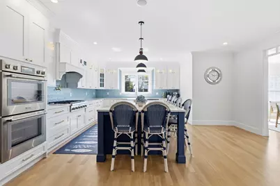 20 Ocean Ave, Swampscott, MA 01907 - Photo 14
