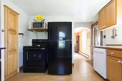136 Chapel St, Gardner, MA 01440 - Photo 12