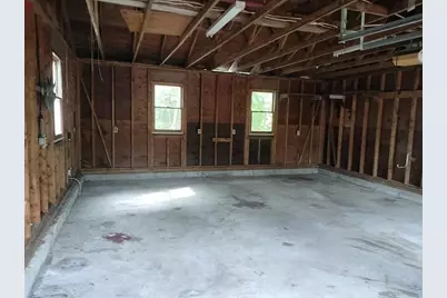 9 Valley Street, Freetown, MA 02728 - Photo 32