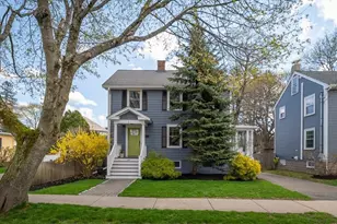 135 Essex St, Beverly, MA 01915 - Photo 2