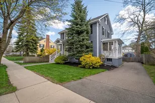 135 Essex St, Beverly, MA 01915 - Photo 28