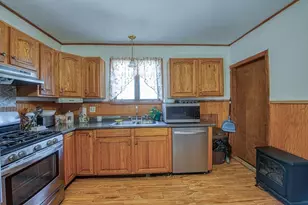 82 Braley Rd, Freetown, MA 02717 - Photo 10