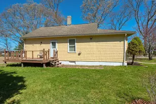 82 Braley Rd, Freetown, MA 02717 - Photo 4