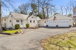 91 Great Woods Rd, Saugus, MA 01906 - Photo 1