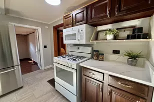 91 Great Woods Rd, Saugus, MA 01906 - Photo 4