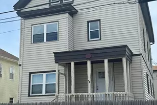 147 Jefferson St, Fall River, MA 02721 - Photo 2