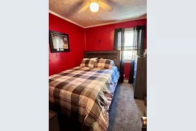 147 Jefferson St, Fall River, MA 02721 - Photo 10