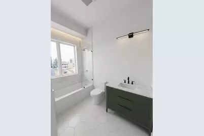 15 Clyde St #B, Somerville, MA 02145 - Photo 6