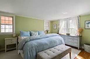 22 Standish Rd, Wellesley, MA 02481 - Photo 16