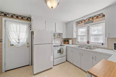 16 Thornton Rd, Worcester, MA 01606 - Photo 12