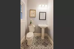 93 Calvary St, Waltham, MA 02453 - Photo 20