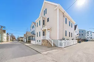 33 Crapo St, New Bedford, MA 02740 - Photo 2