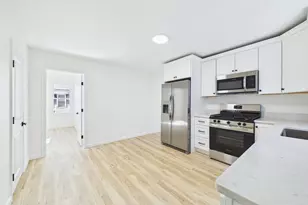 33 Crapo St, New Bedford, MA 02740 - Photo 10