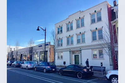 136 Broadway #3, Somerville, MA 02145 - Photo 2