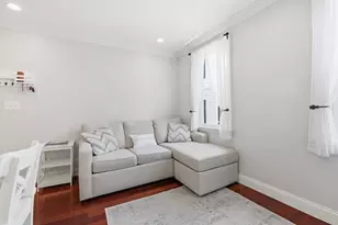 523 E 2nd St, Boston, MA 02127 - Photo 4