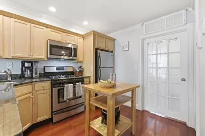 523 E 2nd St #5, Boston, MA 02127 - Photo 8