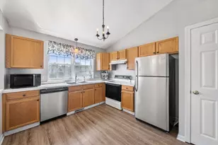396 Lunn's Way, Plymouth, MA 02360 - Photo 8