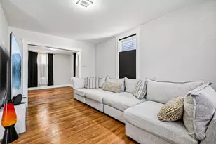 19 Sheldon St, Lowell, MA 01851 - Photo 4