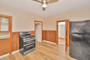492 Metropolitan Ave, Boston, MA 02136 - Photo 8
