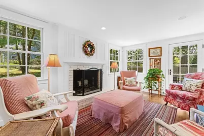 279 Oakland Street, Wellesley, MA 02481 - Photo 6