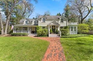 279 Oakland St, Wellesley, MA 02481 - Photo 2