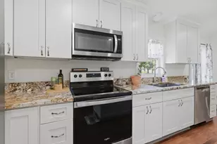 66 High St, Northbridge, MA 01588 - Photo 8