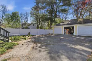 66 High St, Northbridge, MA 01588 - Photo 26
