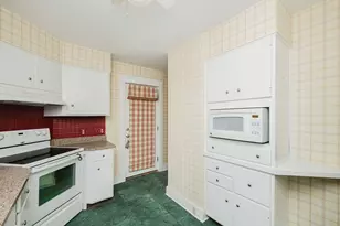 35 Fruit St, Taunton, MA 02780 - Photo 16
