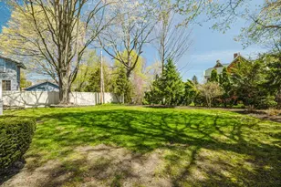 35 Fruit St, Taunton, MA 02780 - Photo 4