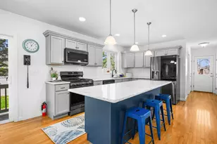 14 Grandview Ave, Fairhaven, MA 02719 - Photo 6