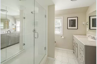 117 Forest St, Wellesley, MA 02481 - Photo 28