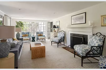 117 Forest St, Wellesley, MA 02481 - Photo 4