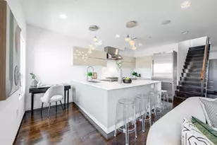 687 E 2nd St, Boston, MA 02127 - Photo 6