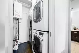 687 E 2nd St, Boston, MA 02127 - Photo 18