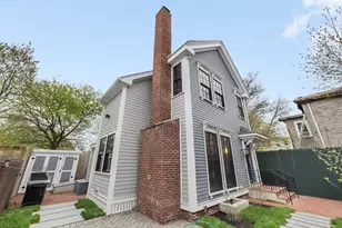 208 Windsor St, Cambridge, MA 02139 - Photo 2