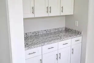 39-41 Suncrest Rd, Boston, MA 02136 - Photo 8