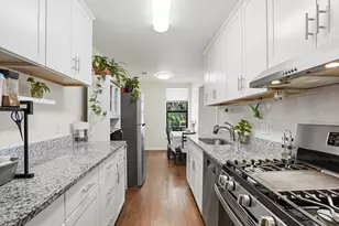 8 Shrewsbury Green Dr, Shrewsbury, MA 01545 - Photo 4