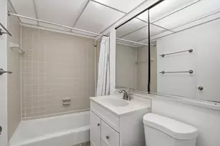8 Shrewsbury Green Dr, Shrewsbury, MA 01545 - Photo 22