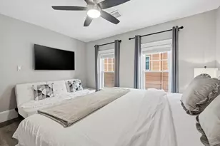 13 Leyden St, Medford, MA 02155 - Photo 22