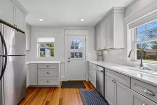117 S Atlantic Ave, Warwick, RI 02888 - Photo 4