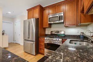 13 Junction Ln, Hamilton, MA 01982 - Photo 4