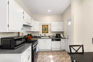 659 Washington St, Whitman, MA 02382 - Photo 4