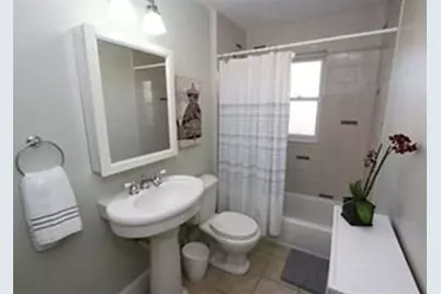 130 St Mary's St #3, Boston, MA 02446 - Photo 6