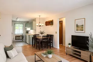 82 S Maple St, Westfield, MA 01085 - Photo 4
