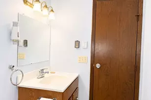 82 S Maple St, Westfield, MA 01085 - Photo 10