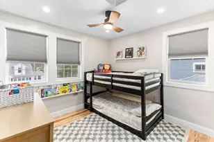 67 Billings St, Boston, MA 02132 - Photo 20