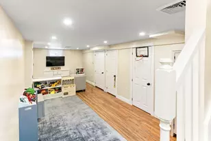 67 Billings St, Boston, MA 02132 - Photo 22