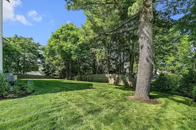 1640 Commonwealth Ave, Newton, MA 02465 - Photo 42