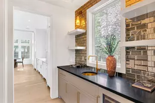 1640 Commonwealth Ave, Newton, MA 02465 - Photo 8